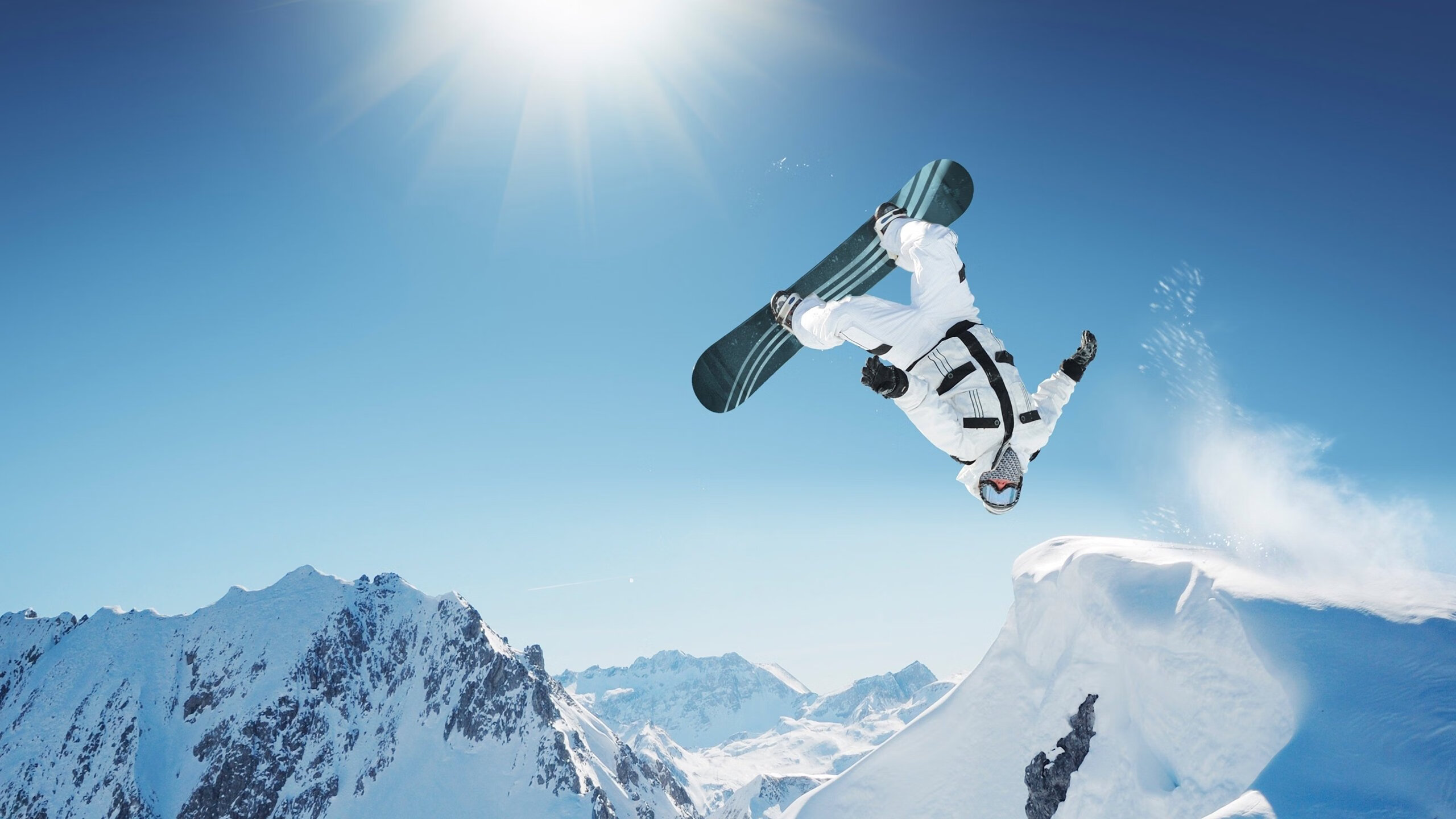 法甲豪门拼杀：战术变化带来意料之外的结局，德甲豪门足球俱乐部