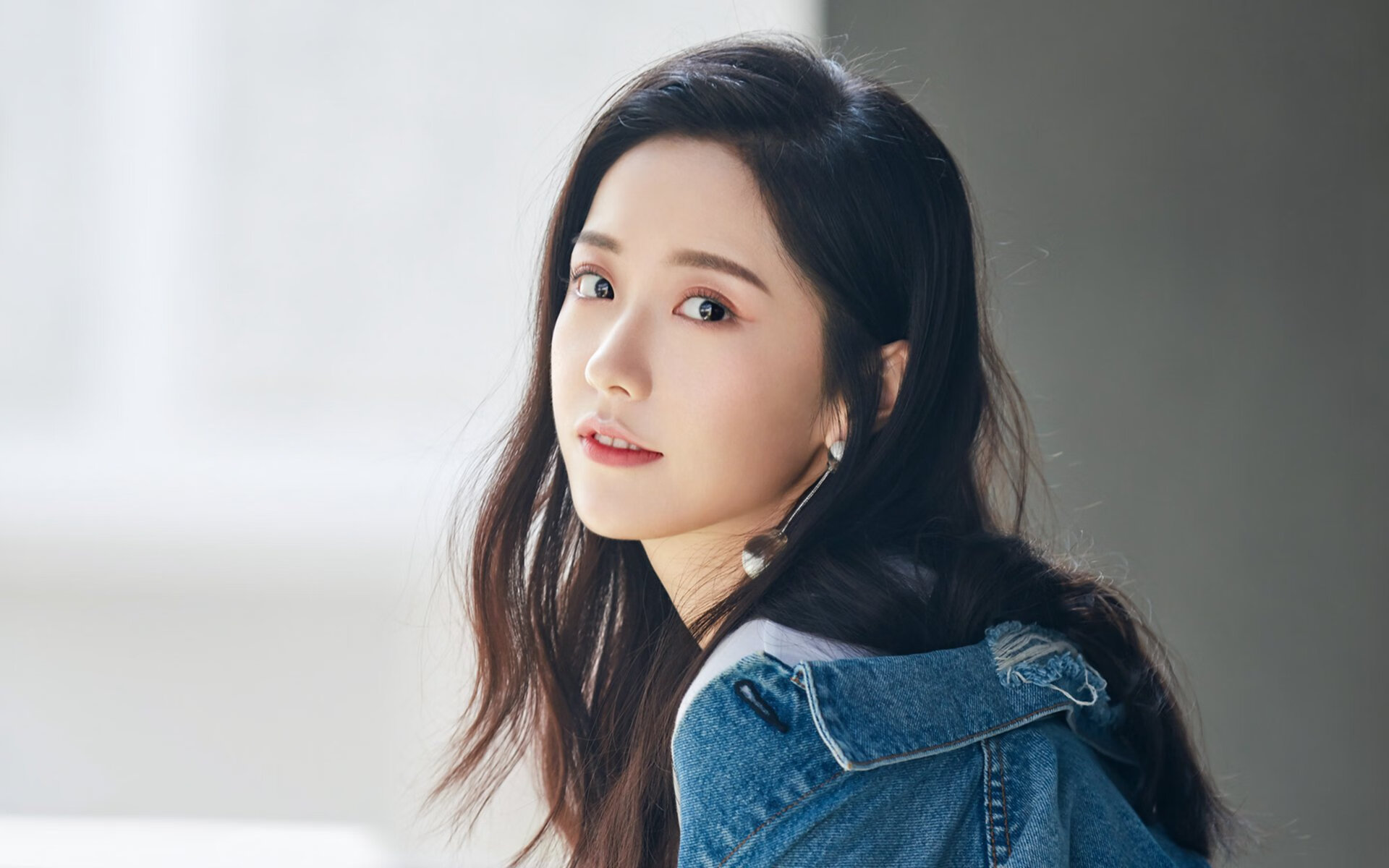 九游娱乐-_菜鸟崛起！新秀引爆全场表现抢眼_，菜鸟少年的崛起之路