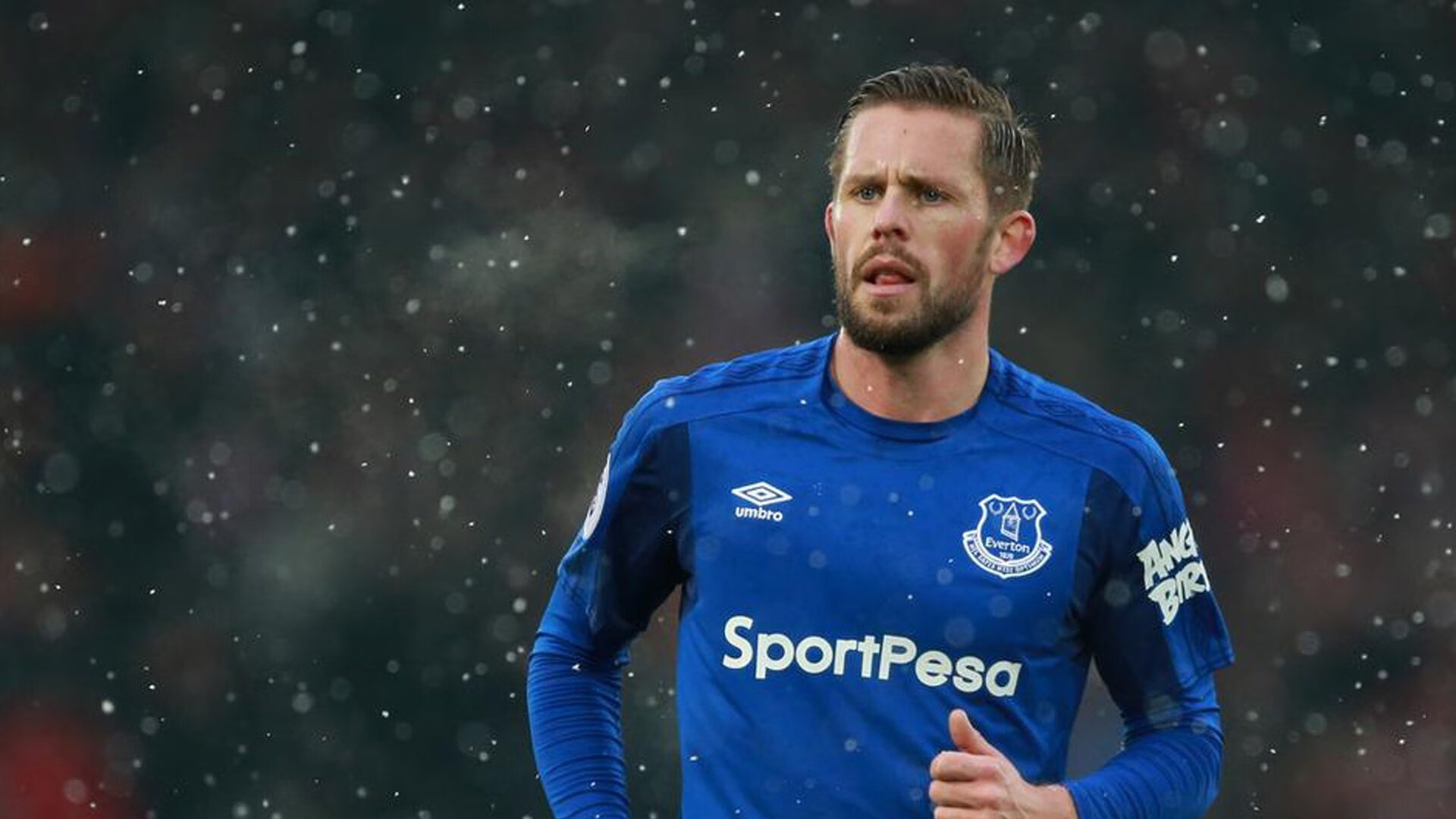 九游游戏中心-欧洲杯变阵奇兵：战术革新引领潮流！，欧洲杯怎么变2021